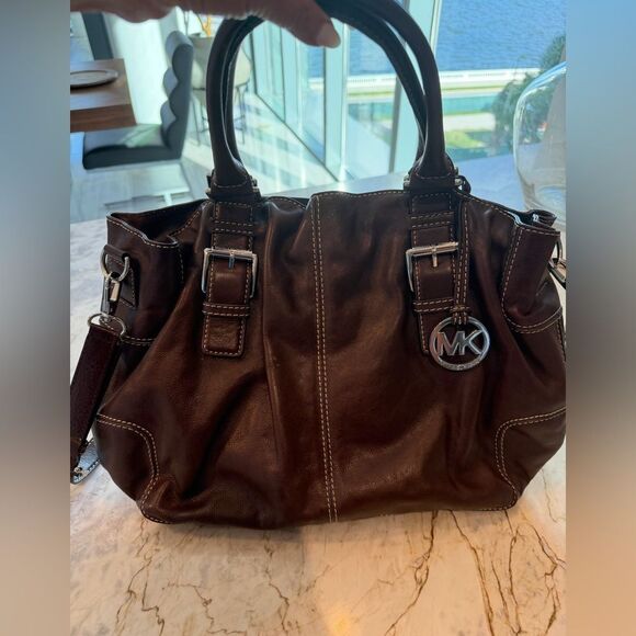 Michael Kors Brown Leather shoulder or Crossbody Bag with Silver Hardware - Picture 1 of 17